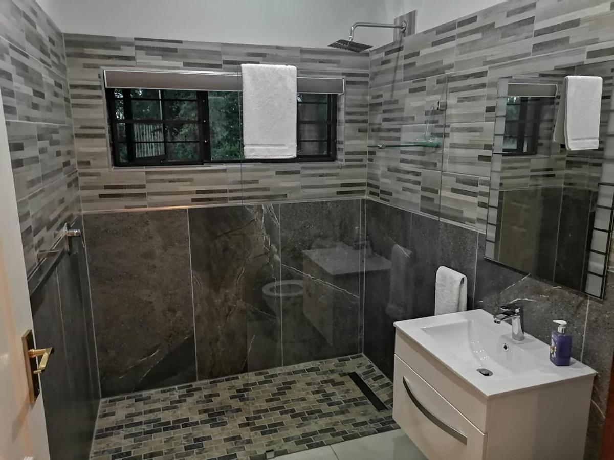 Honeybird Self Catering Accommodation Hluhluwe Luaran gambar