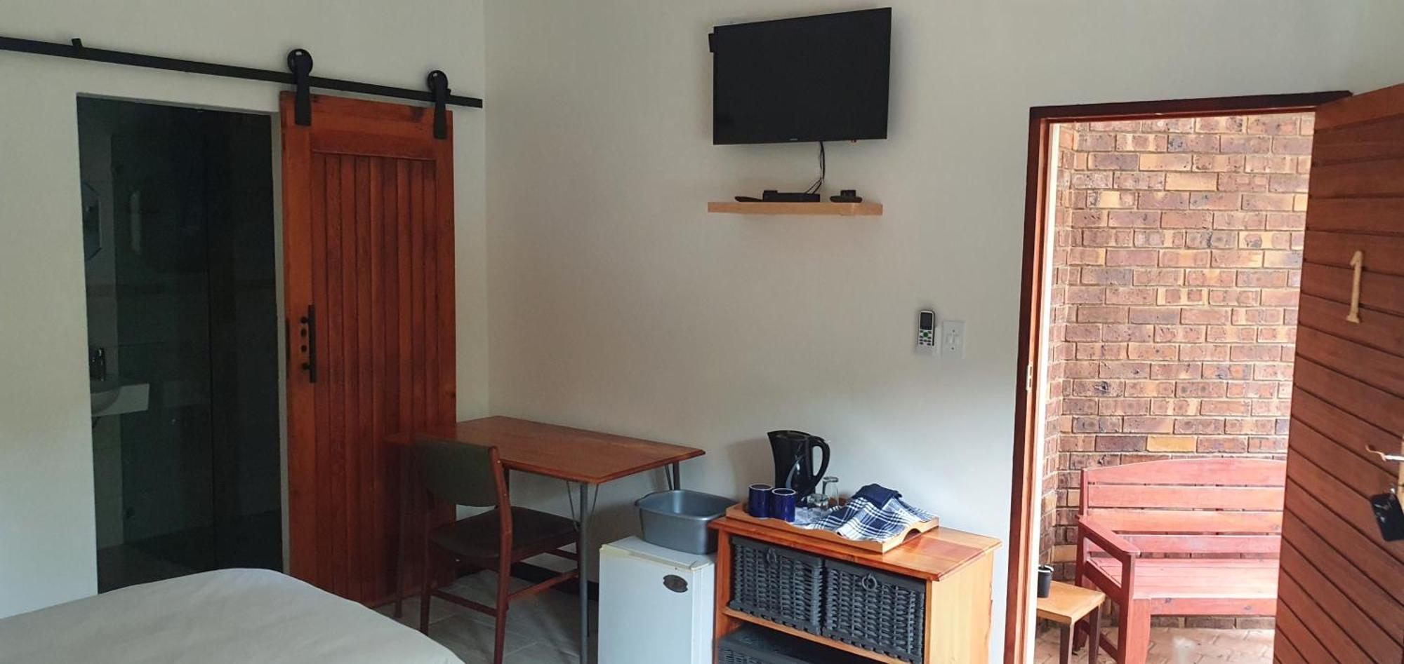 Honeybird Self Catering Accommodation Hluhluwe Bilik gambar